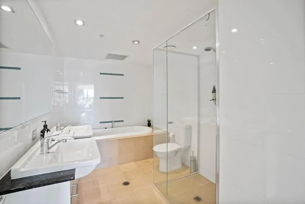 Sierra Grand 403 Apartment Gold Coast Australia